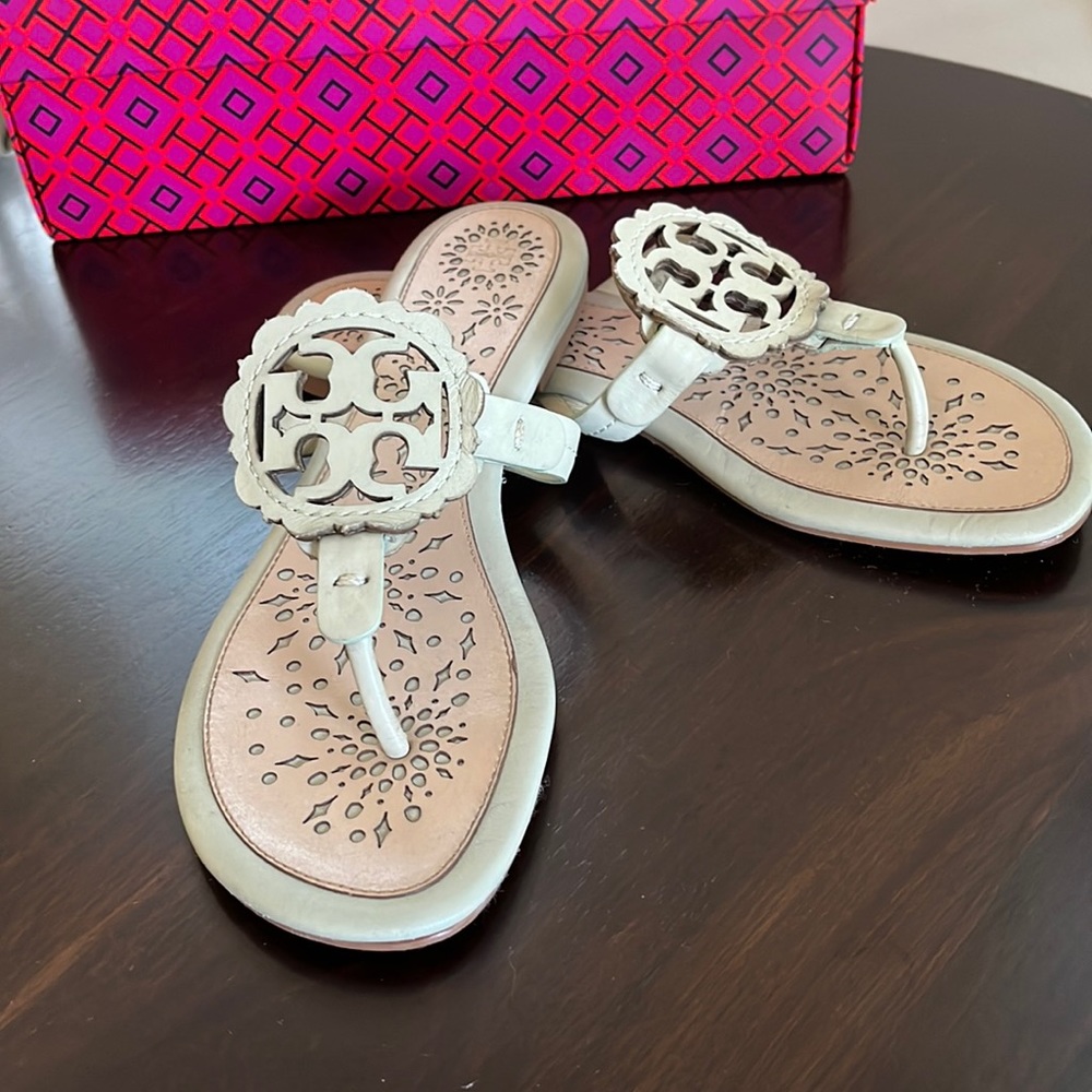 TORY BURCH Miller Leather Scallop Thong Sandal 7.5
